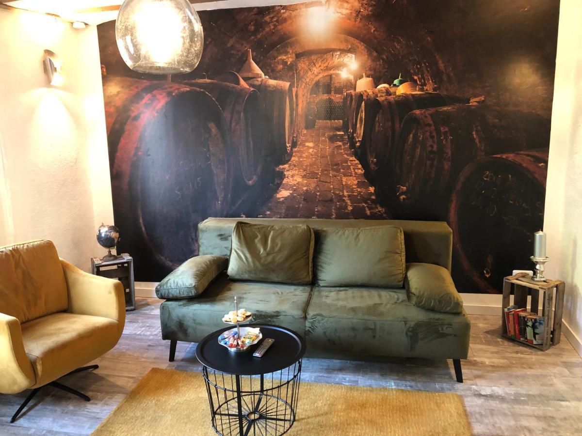 Schoene Ferienwohnung Gewoelbekeller Fachwerkhaus บาคาราค ภายนอก รูปภาพ